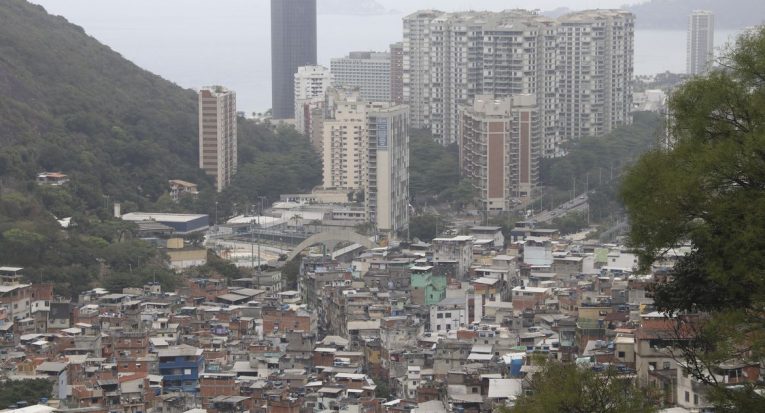 Estatísticas nacionais e internacionais apontam a desigualdade social do Brasil como uma das maiores do mundo (Vladimir Platonow/Agência Brasil)