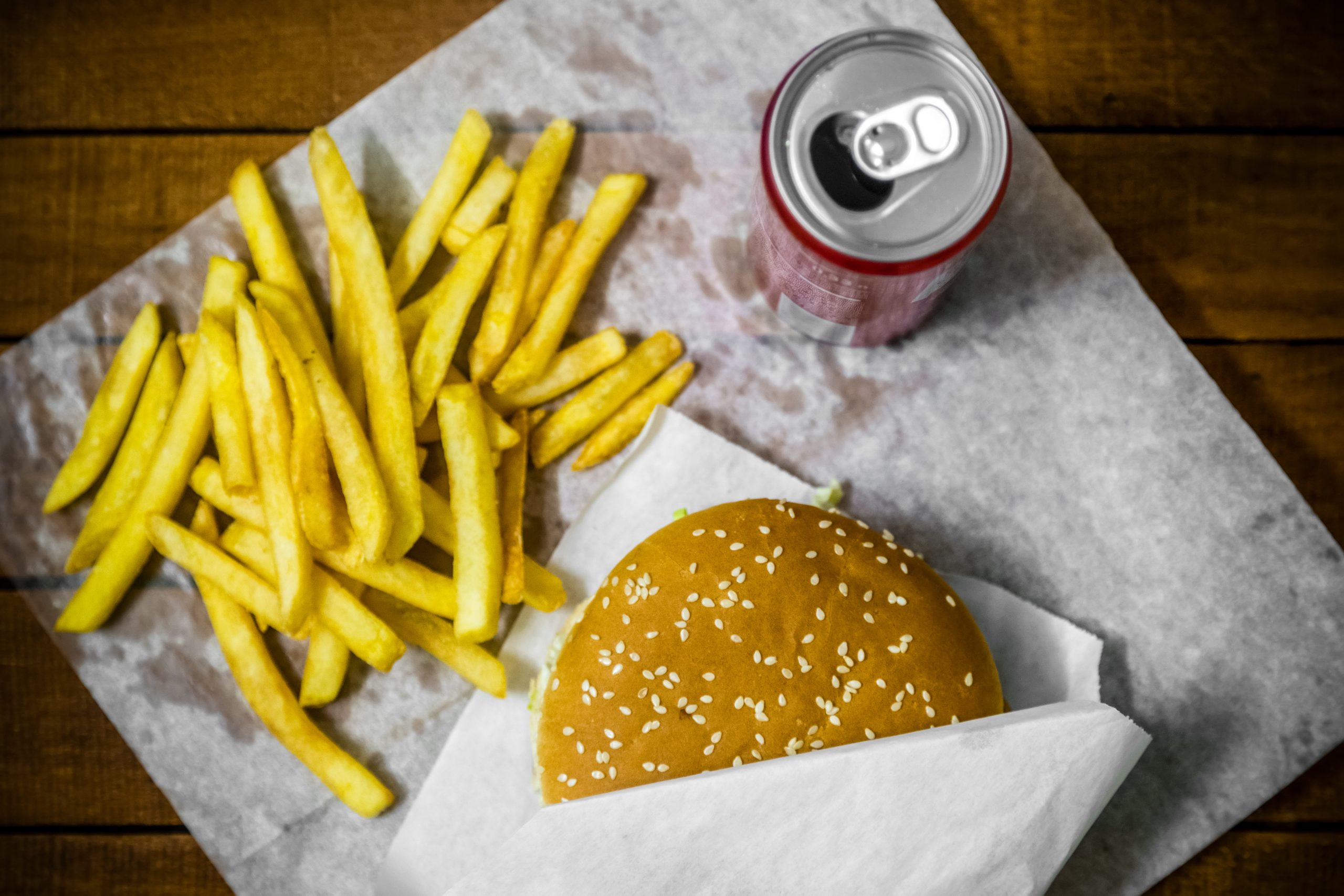 3 MOTIVOS PRA CONHECER O ABECASSIS 1️⃣ O local é o fast food de podrã