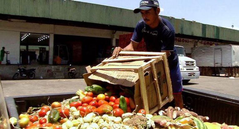 ONU aponta que 60% oriundos dos 27 milhões de toneladas de alimentos desperdiçados no Brasil vêm do consumo doméstico (Reprodução/TV Brasil)