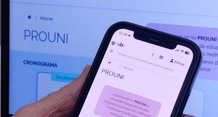 A lista dos aprovados na segunda chamada do ProUni já pode ser consultada no Portal Acesso Único do MEC (Rafa Neddermeyer/Agência Brasil)
