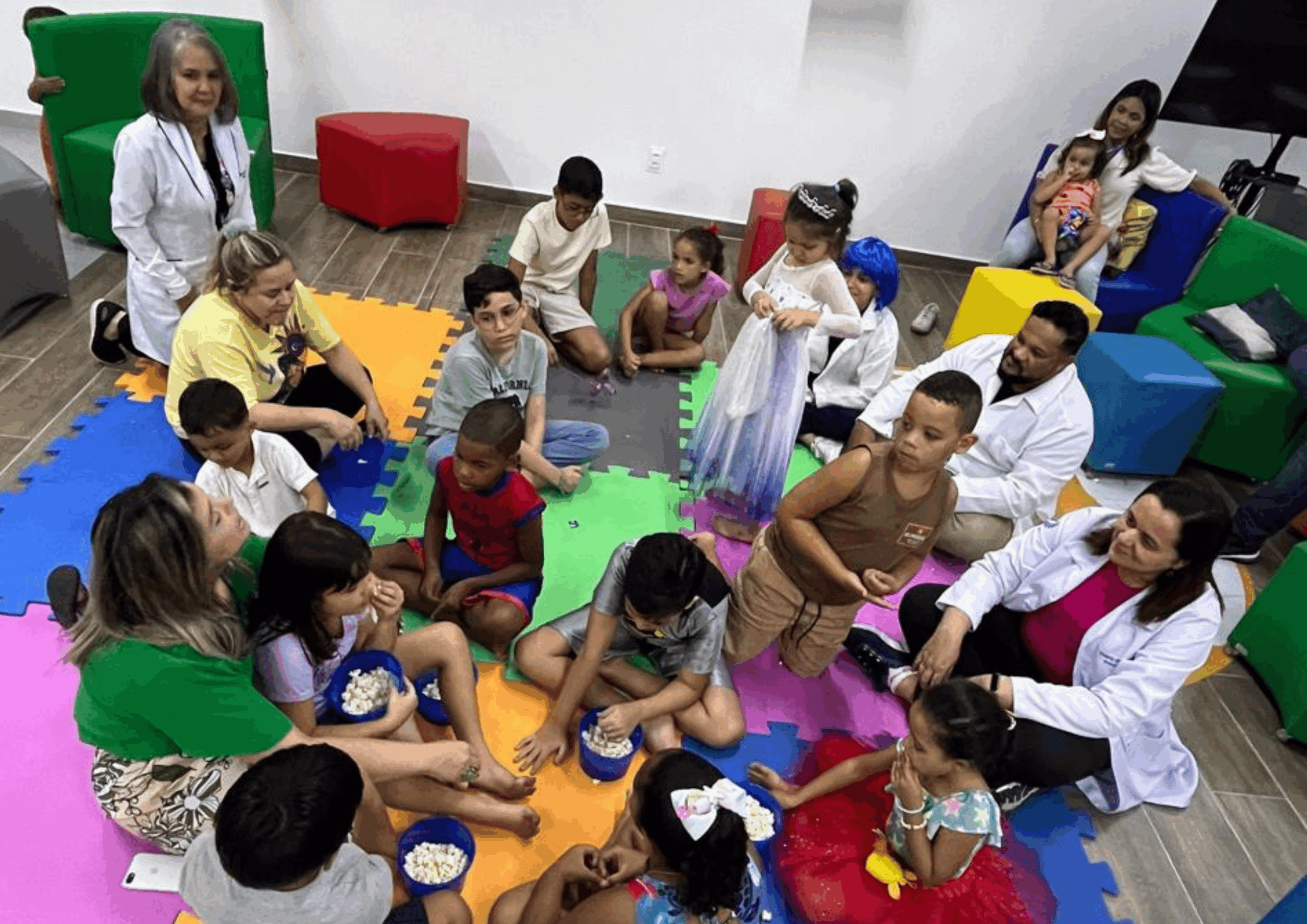 Unit Kids promove um dia de aprendizado e diversão para filhos de colaboradores e professores