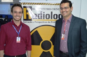 Professor Marcos Ely e o coord. de Radiologia, prof. Carlos Eduardo